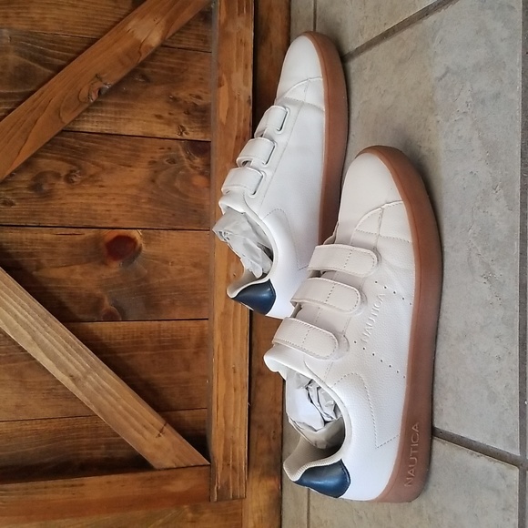 Leather Sneakers - Picture 4 of 10